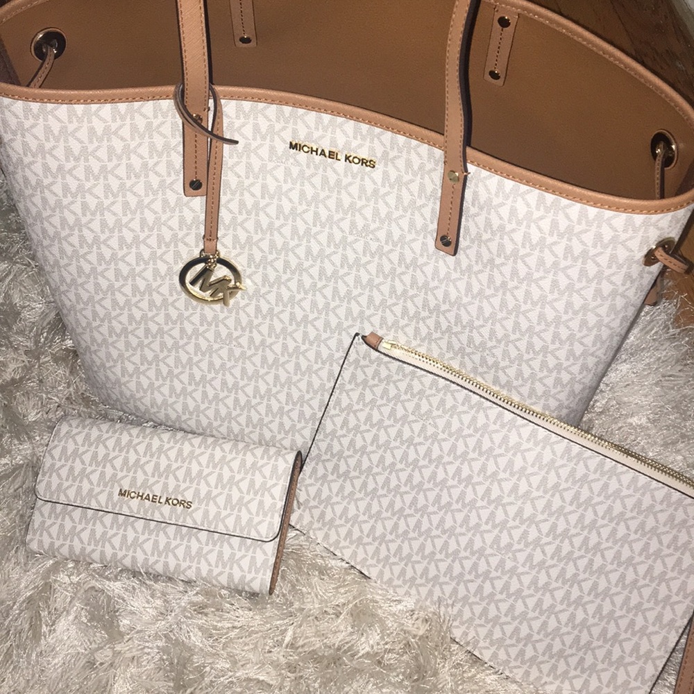 3 piece Jet Set Travel Michael Kors Set